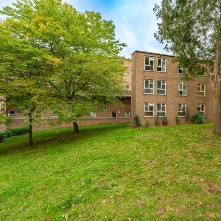Rent this 1 bed apartment on Cheriton Close in London, W5 1TQ