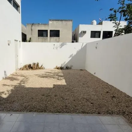 Rent this 2 bed house on Calle 21 in 97134 Mérida, YUC