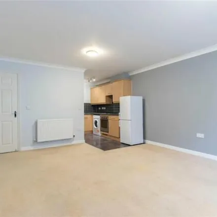 Image 3 - Annecy Court, Dowty Road, Cheltenham, GL51 7NZ, United Kingdom - Apartment for sale
