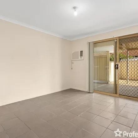 Rent this 3 bed apartment on Orania Mews in Warnbro WA 6172, Australia