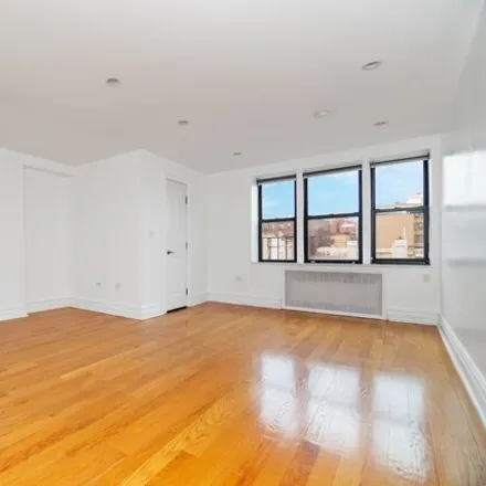 Rent this 1 bed condo on 69 Bennett Avenue in New York, NY 10033