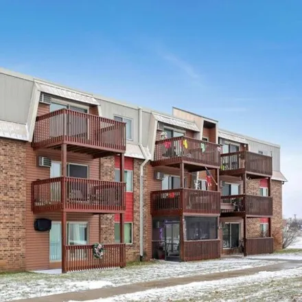 Image 1 - 7273 147th Street West, Apple Valley, MN 55124, USA - Condo for sale