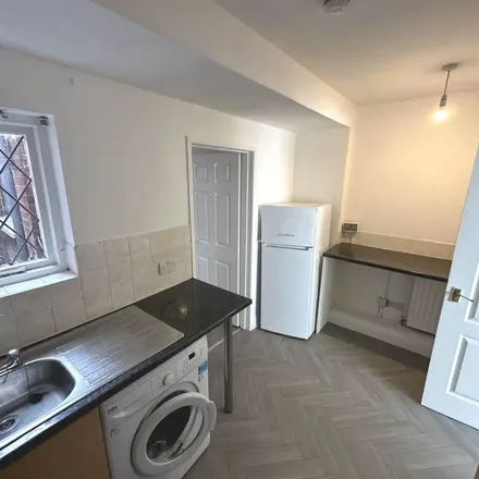 Rent this 3 bed apartment on St Katharines Road in Belfast, BT12 6HS
