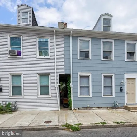 Buy this 3 bed house on 223 E Walnut St in York, Pennsylvania