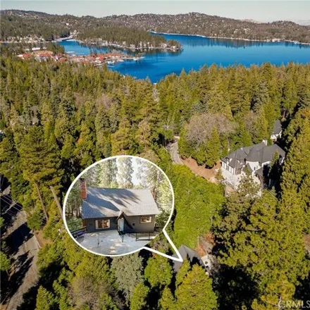 Image 3 - 444 Klamath Drive, Lake Arrowhead, CA 92352, USA - House for sale
