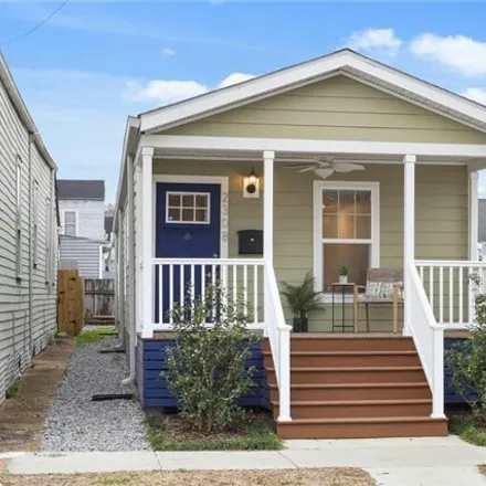 Buy this 3 bed house on 2306 Magnolia Street in New Orleans, LA 70113