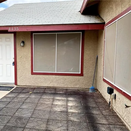 Image 3 - 4430 Pinegrove Street, Spring Valley, NV 89147, USA - Townhouse for rent
