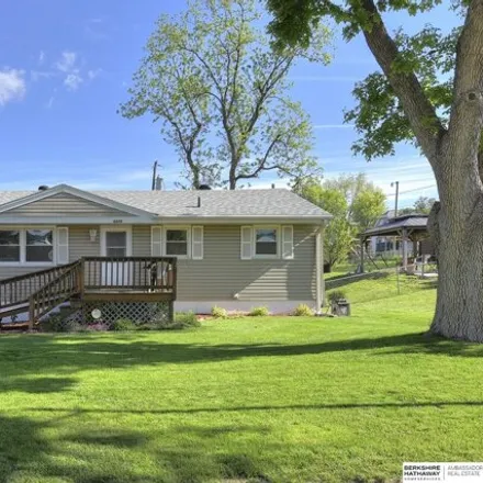 Buy this 3 bed house on 4438 Patterson Street in Omaha, NE 68107