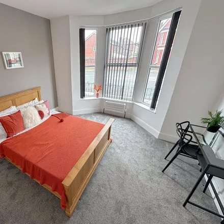 Rent this 4 bed room on Sheil Road in Liverpool, L6 3AB