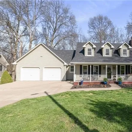 Buy this 4 bed house on 409 Sycamore Street in Richmond, MO 64085