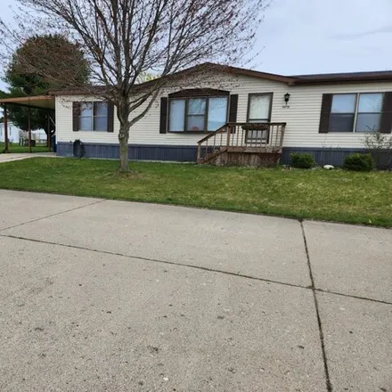 Buy this 3 bed house on 4054 Sawgrass Trail in Egelston Township, MI 49442