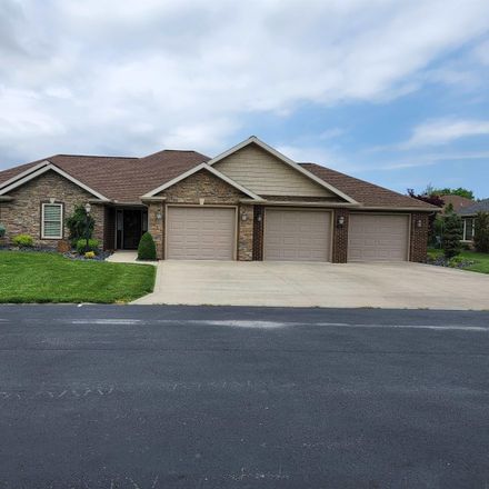 Rent this 3 bed house on 466 South Kluemper Road in Jasper, IN 47546