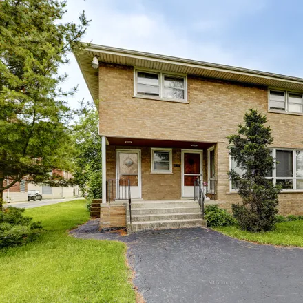 Buy this 3 bed house on 6971 Vine Street in Indian Head Park, Lyons Township