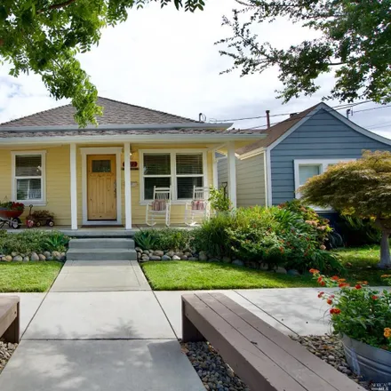 Buy this 2 bed house on 1622 Spencer Street in Napa, CA 94559