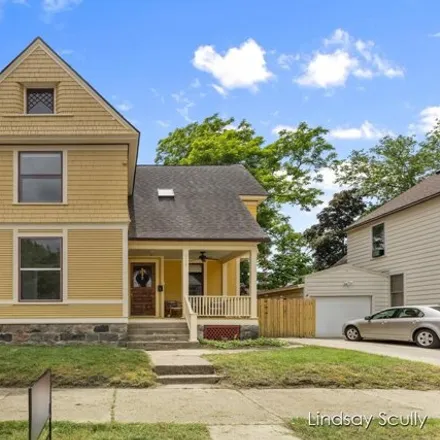 Buy this 3 bed house on 660 Logan Street Southeast in Grand Rapids, MI 49503