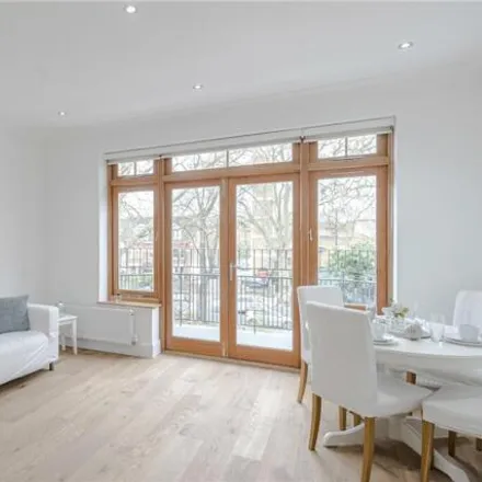 Image 3 - Priory Road, London, London, N8 - Apartment for sale
