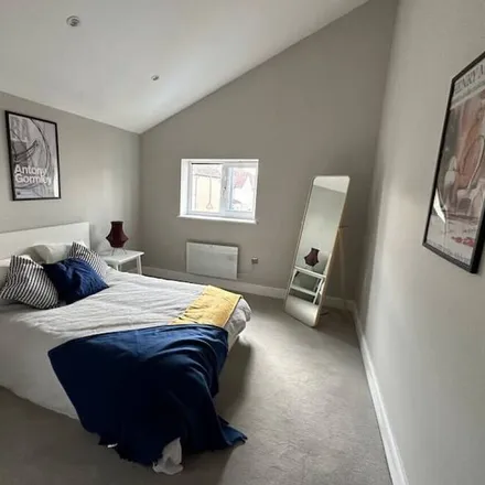 Rent this 2 bed apartment on London in NW2 7TS, United Kingdom