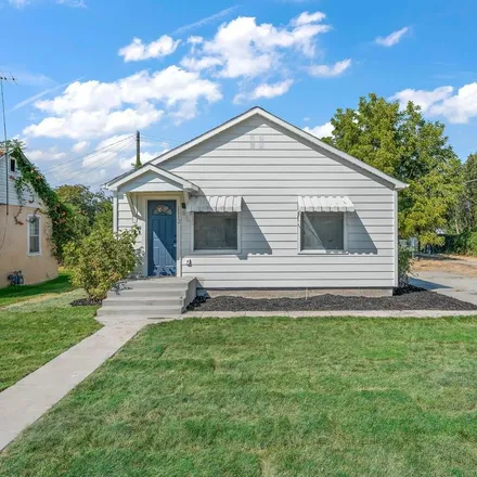 Buy this 2 bed house on 1100 East Sherman Avenue in Nampa, ID 83686
