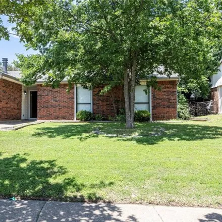 Buy this 3 bed house on 639 Roaming Road Dr in Allen, Texas