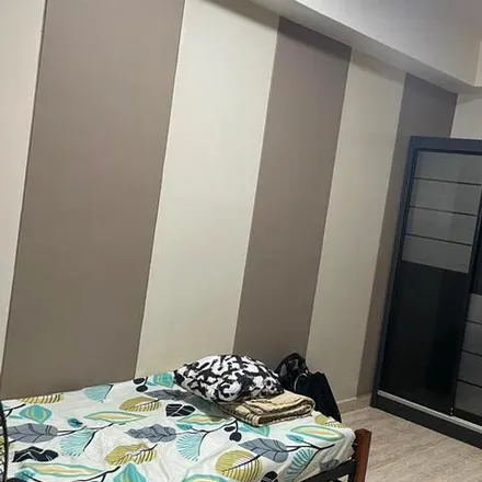 Rent this 1 bed room on 289E Bukit Batok Street 25 in Nature View, Singapore 654289