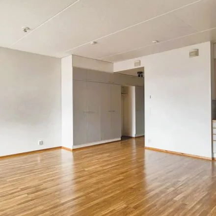 Rent this 1 bed apartment on Hellemäenpolku 1 in 00320 Helsinki, Finland