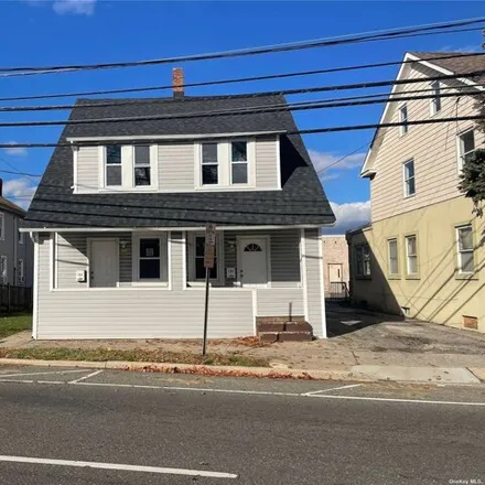 Rent this 4 bed house on 105 Front Street in Village of Hempstead, NY 11550