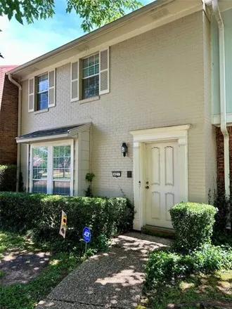 Rent this 3 bed house on Woodstone Drive in Southgate Estates, Shreveport