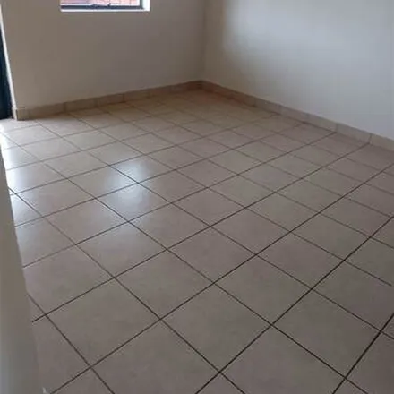 Image 4 - Clive Street, Chantelle, Akasia, 0118, South Africa - Apartment for rent