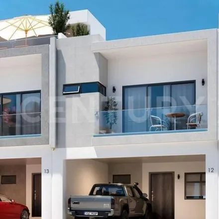 Buy this 3 bed house on Chevron in Boulevard Manuel J. Clouthier, 22570 Tijuana
