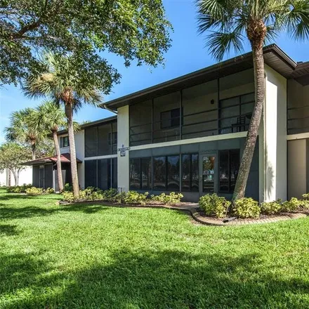 Image 2 - 401 Airport Avenue East, Venice, FL 34285, USA - Condo for sale