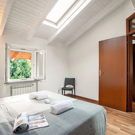 Rent this 2 bed apartment on Sesto Calende in Piazzale Stazione, 28053 Sesto Calende VA