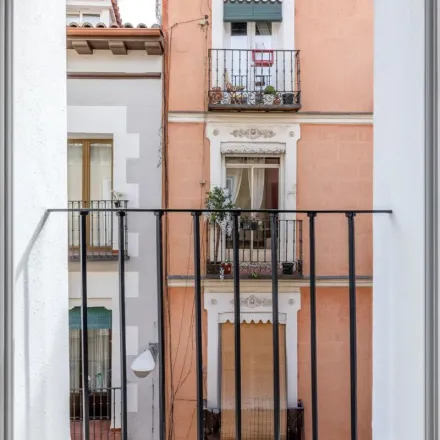 Image 9 - Calle del Molino de Viento, 28004 Madrid, Spain - Apartment for rent