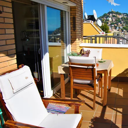 Rent this 3 bed apartment on Carrer del Ripollès in 17300 Blanes, Spain