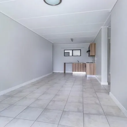 Image 7 - unnamed road, Johannesburg Ward 32, Sandton, 2065, South Africa - Apartment for rent