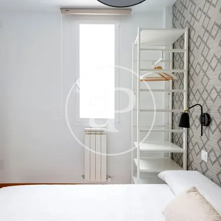 Rent this 3 bed apartment on Calle de Moratín in 30, 28014 Madrid