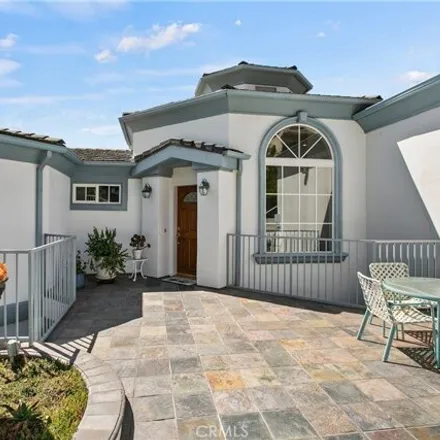 Image 4 - 425 Bonvue Terrace, Laguna Beach, CA 92651, USA - House for sale