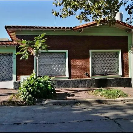 Image 2 - Guido Spano 187, Bernal Este, B1878 FDC Bernal, Argentina - House for sale