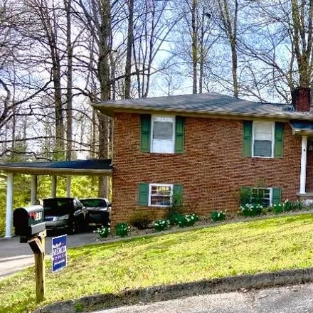 Buy this 3 bed house on 849 Spruce Street in Morristown, TN 37813