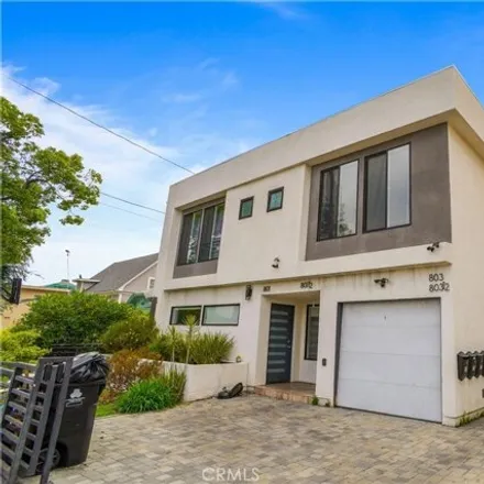 Image 1 - 807 North Kingsley Drive, Los Angeles, CA 90029, USA - House for sale