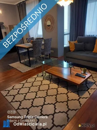 Buy this 3 bed apartment on Warsaw in Skwer Janusza Grabiańskiego, 00-027 Warsaw