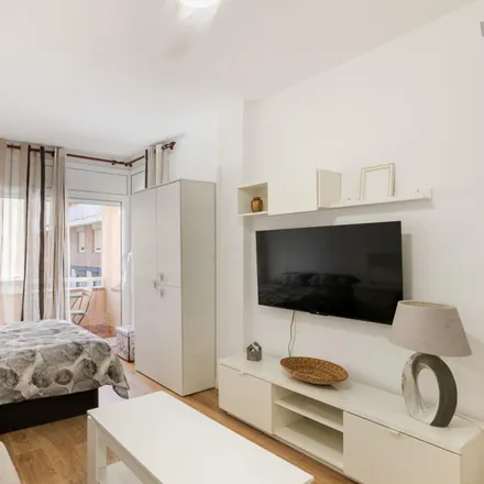 Image 1 - Carrer de Joan Gamper, 22, 08014 Barcelona, Spain - Apartment for rent