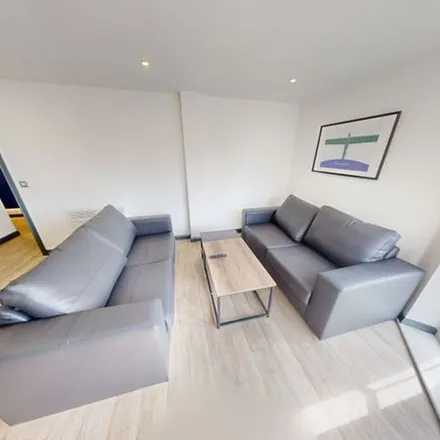 Rent this 6 bed apartment on Pizzabase in 4 Stepney Lane, Newcastle upon Tyne