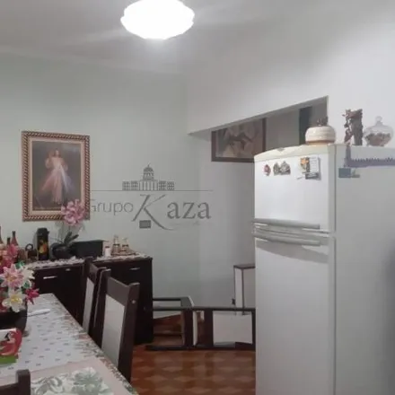 Buy this 2 bed house on Rua Deoclécia Lopes Chaves in Jardim do Cruzeiro, Jacareí - SP