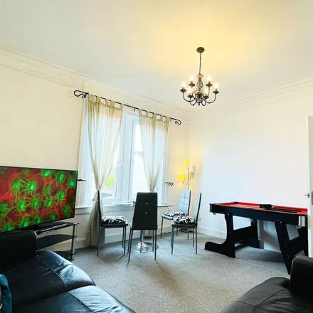 Rent this 2 bed apartment on Fife in KY4 0DH, United Kingdom