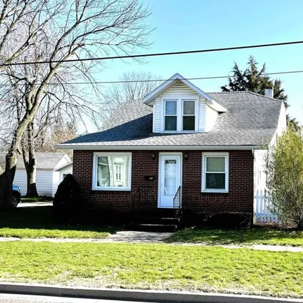 Buy this 3 bed house on 377 East Main Street in Havana, IL 62644