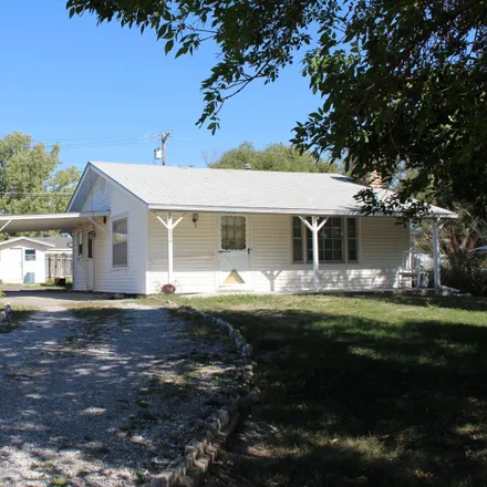 Buy this 3 bed house on 239 West 18th Street in Concordia, KS 66901