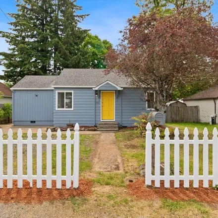 Buy this 2 bed house on 760 G Street in Washougal, WA 98671