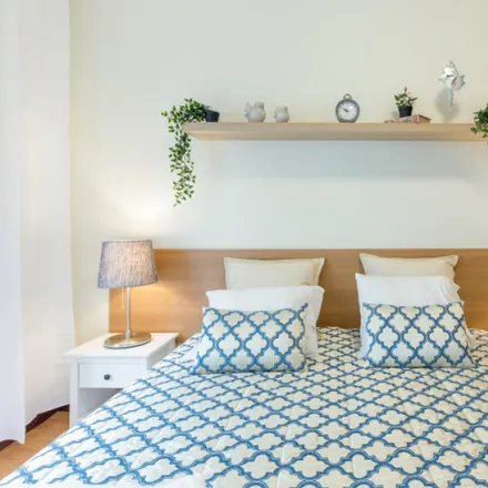 Rent this 3 bed apartment on Rua da Boavista 538 in 4050-049 Porto, Portugal