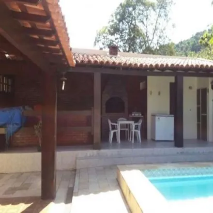 Buy this 4 bed house on unnamed road in Piratininga, Niterói - RJ