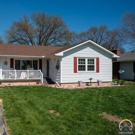 Buy this 3 bed house on 224 Ellinwood Street in Osage City, KS 66523